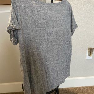 Gray short sleeve shirt